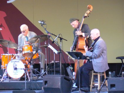 Benny Barth trio